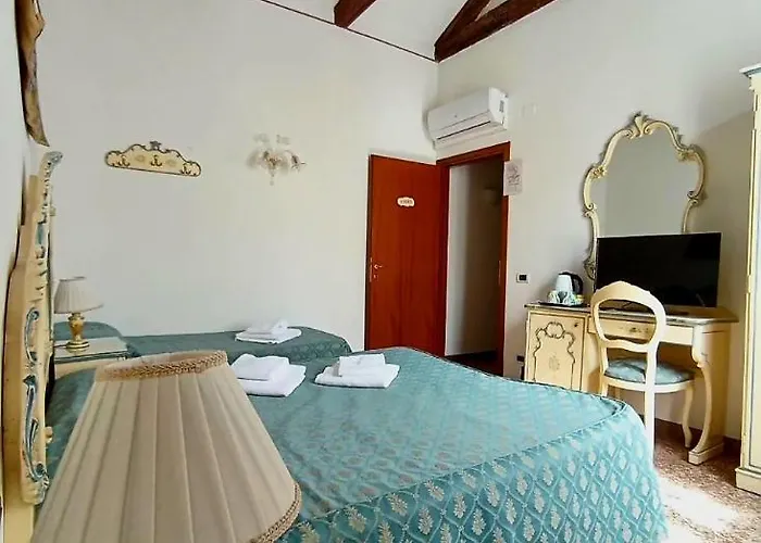 洛坎达卡弗摩萨酒店 招待所